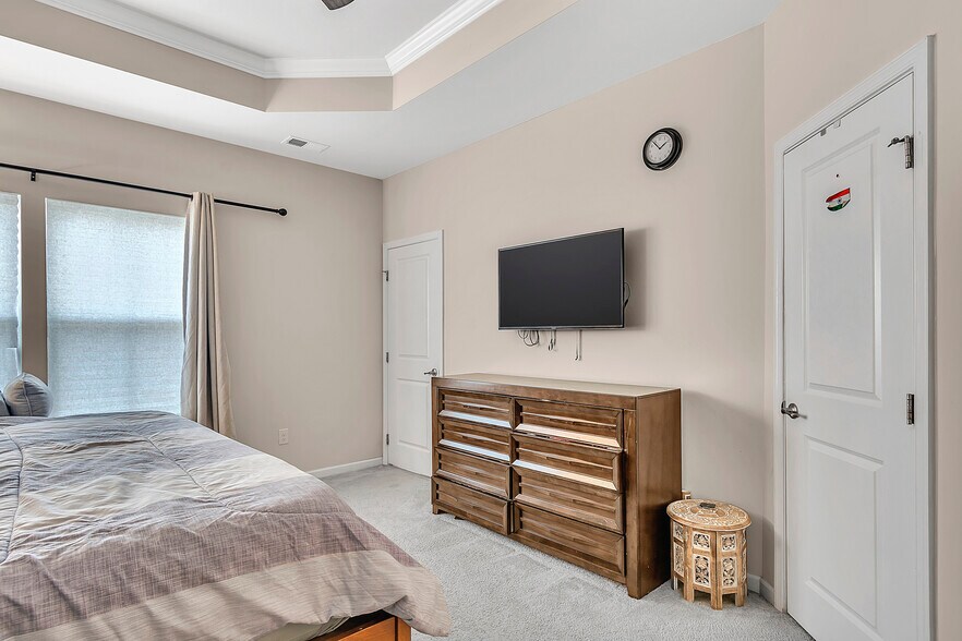 Building Photo - 605 Bayside Ct