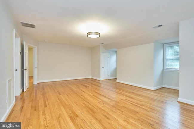 Building Photo - 3819 Woodbine St