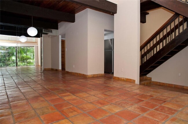 Building Photo - 19216 NE 25th Ave