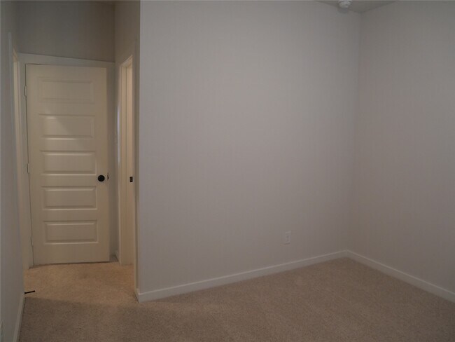 Building Photo - 6435 Downey Ln