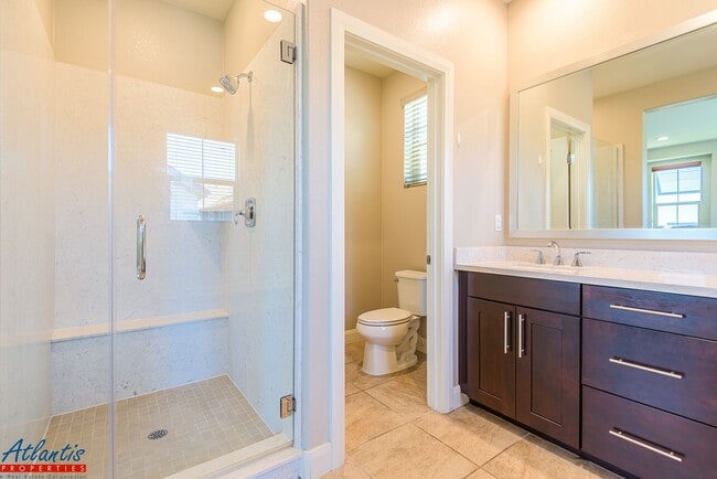 Building Photo - Gorgeous Home | Designer Materials | Desirable Location