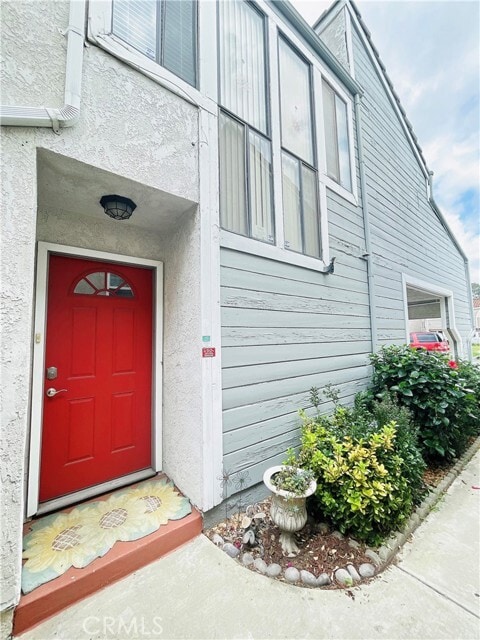 Building Photo - 12922 Royal Palm Cir