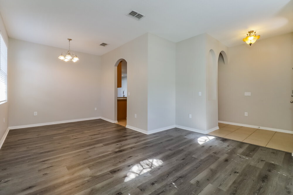 Building Photo - 8101 Pea Tree Ct