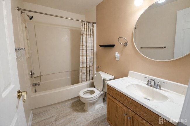 Building Photo - 1413 Pebble Pl