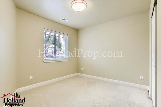 Building Photo - 342 NW Malia Ln