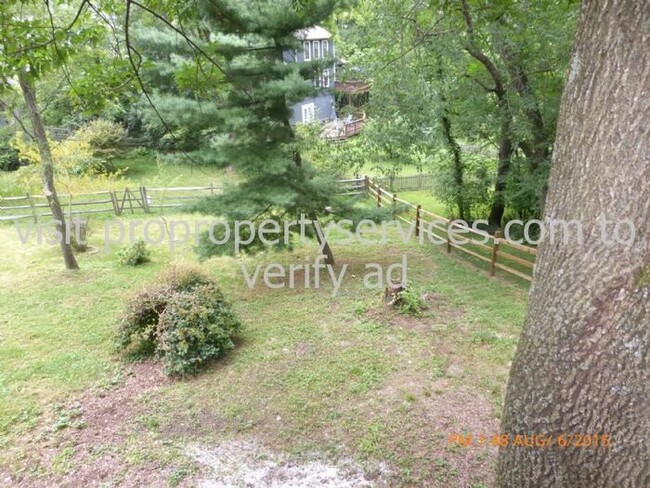 Building Photo - Cape Cod In Lake Linganore