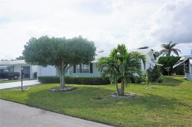 Building Photo - 708 SW 24th St