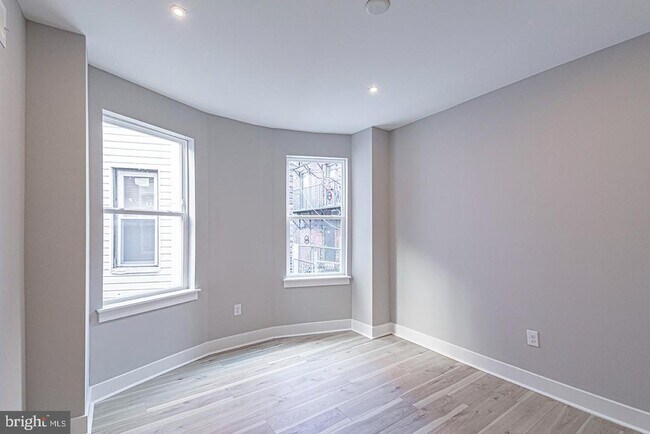 Building Photo - 5412 Chancellor St