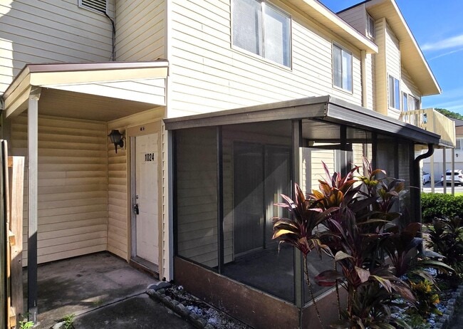 Building Photo - 1024 Spring Meadow Dr