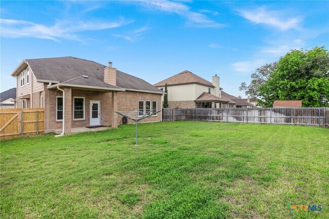 Building Photo - 5621 Bedrock Dr