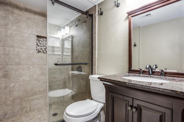 Building Photo - 2305 Basil Dr