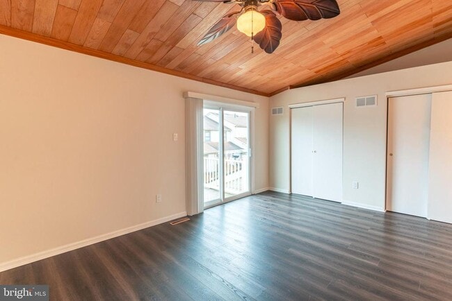 Building Photo - 308 Wayne Ct