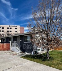 Building Photo - 561 Claremont St