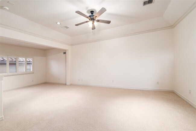 Building Photo - 4222 Stonebrook Ln