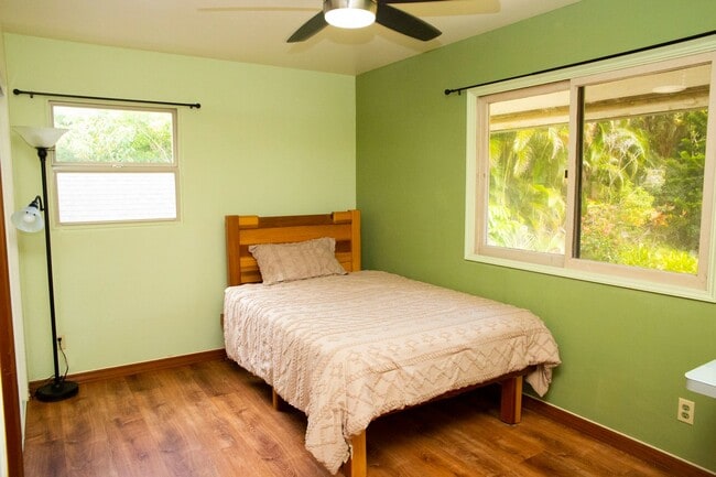 Building Photo - Spacious 4-Bedroom Retreat in Haiku with S...