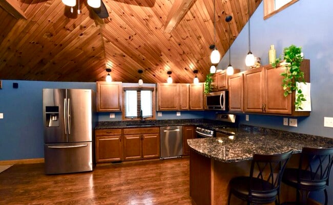 Building Photo - 127 Beekman St