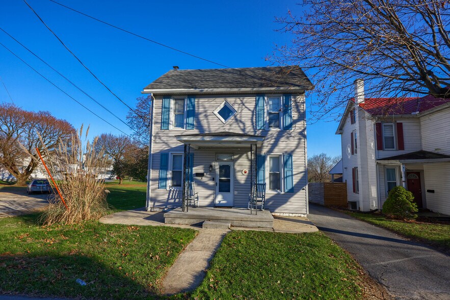 Building Photo - 7 Twin Brook Rd