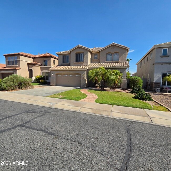 Building Photo - 2709 W Redwood Ln
