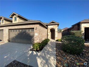 Building Photo - 660 Creekside Cir