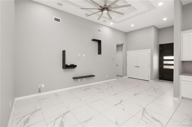 Building Photo - 4813 S 27th St