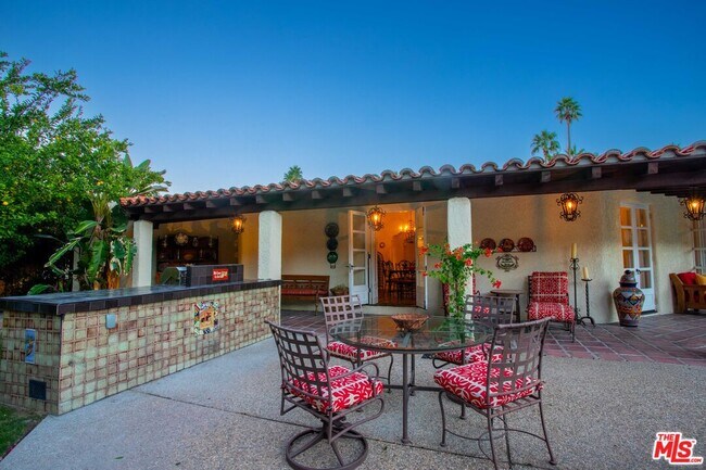 Building Photo - 2231 S Caliente Dr