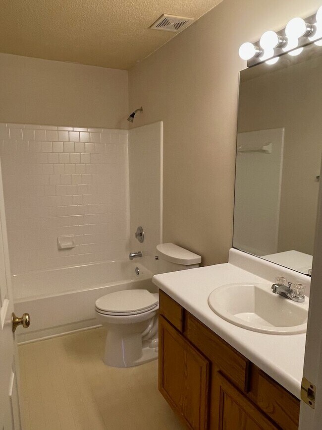 Building Photo - Gorgeous Peachtree Corners Home with Swim ...