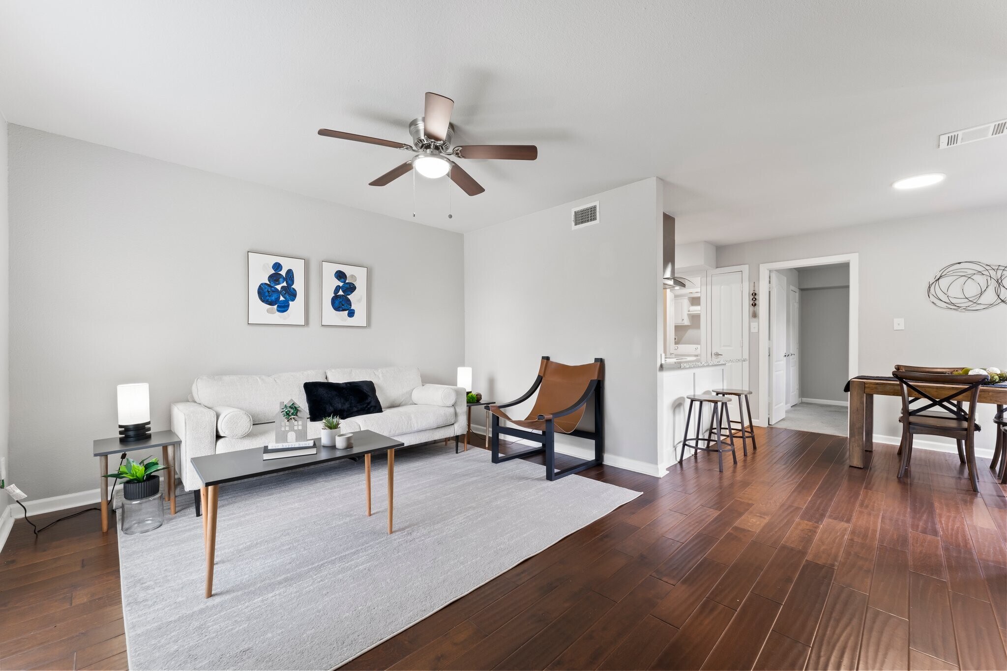 Building Photo - 9130 Vogue Ln