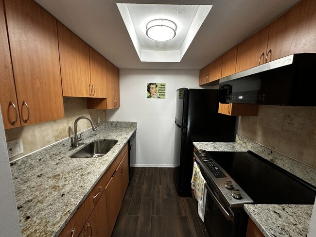 Building Photo - 4611 W North B St