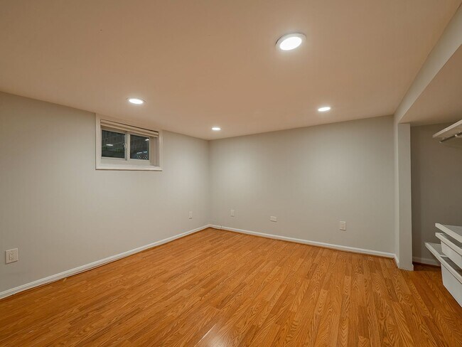 Building Photo - Charming, Renovated Bungalow in NW DC Tenley Area