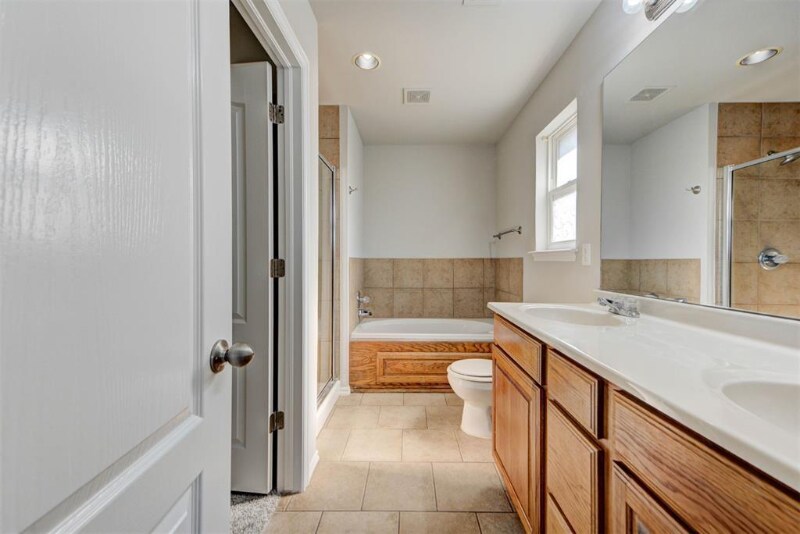 Building Photo - 4520 SE 79th St