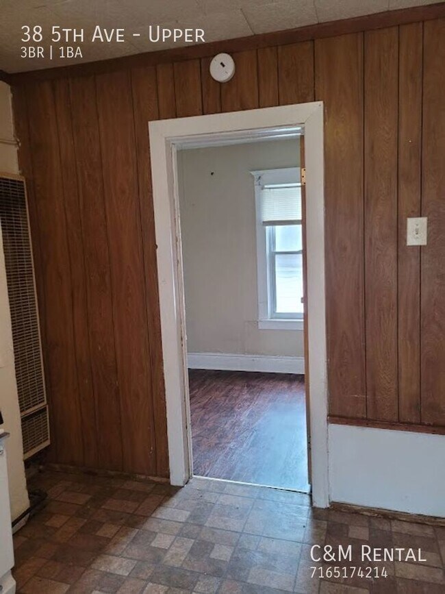 Building Photo - 38 5th Ave