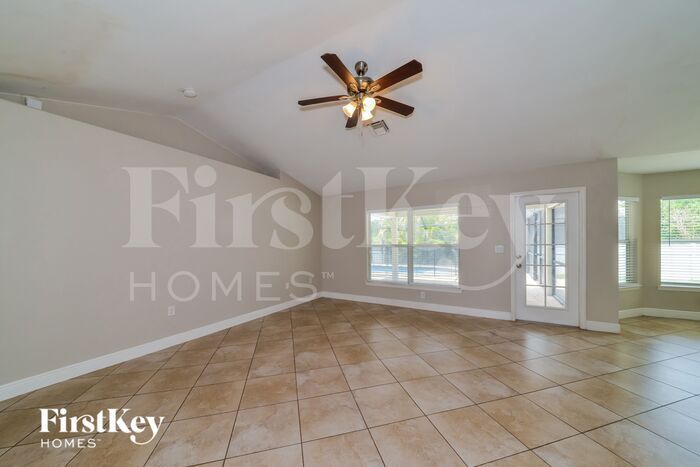 Building Photo - 3508 Donahue Ave