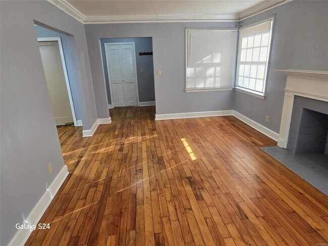 Building Photo - 3763 Narrow Lane Rd