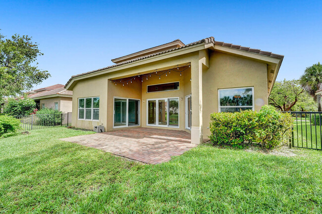Building Photo - 11224 NW 65th Ct
