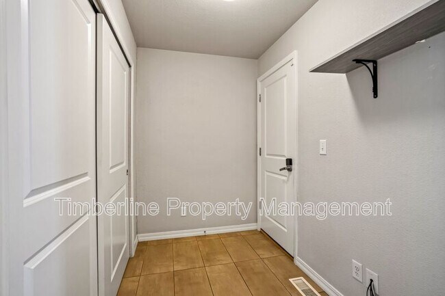 Building Photo - 10056 Edgemont Ranch Ln