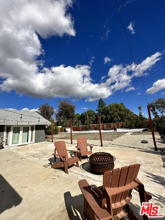 Building Photo - 10850 Remmet Ave