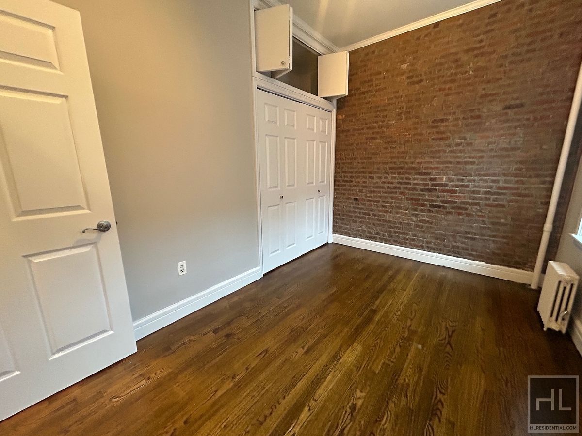 Building Photo - E 18TH ST.