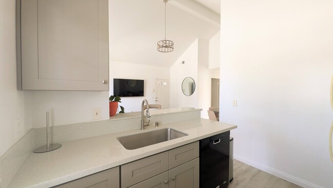 Building Photo - 2452 S Centinela Ave
