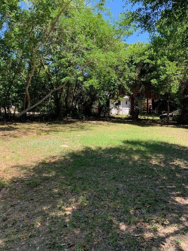 Building Photo - 406 N S St