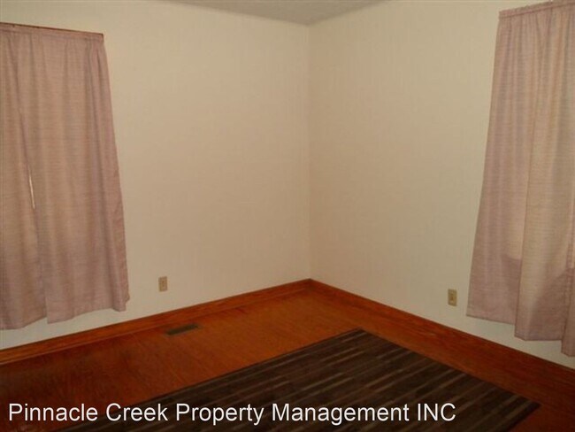 Building Photo - 3 br, 1 bath House - 3927 US Hwy 441S