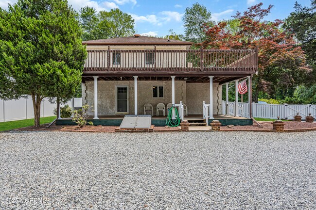 Building Photo - 1280 Whitesville Rd