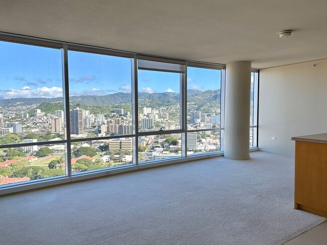 Primary Photo - Moana Pacific West Tower 1BR/1BA/1PK