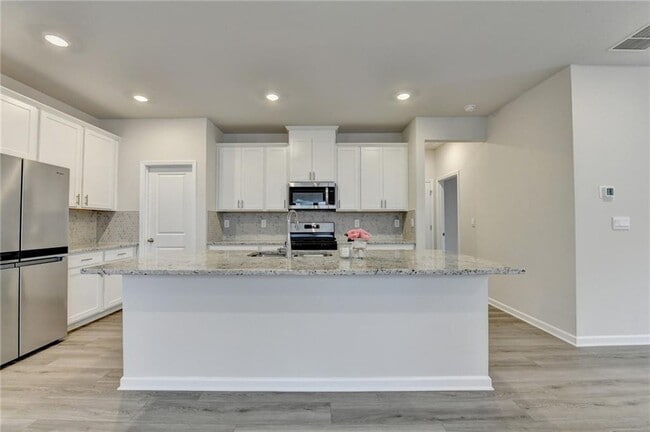 Building Photo - 2357 Whitworth St