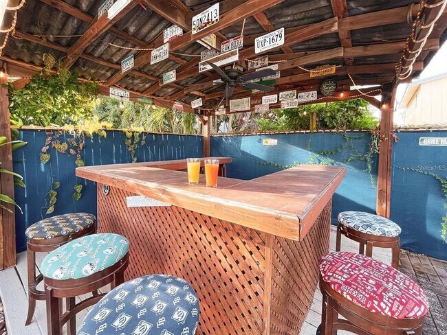 Building Photo - 9201 86th Ave N