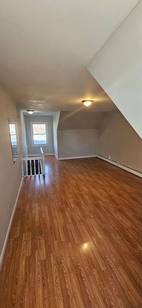 Building Photo - 4 Bed 1.5 Bath in Trenton