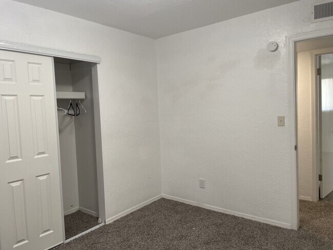 Building Photo - 10604 Fieldrock Ct