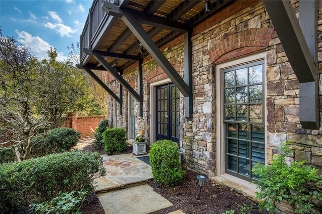 Building Photo - 100 Founders Mill Ct