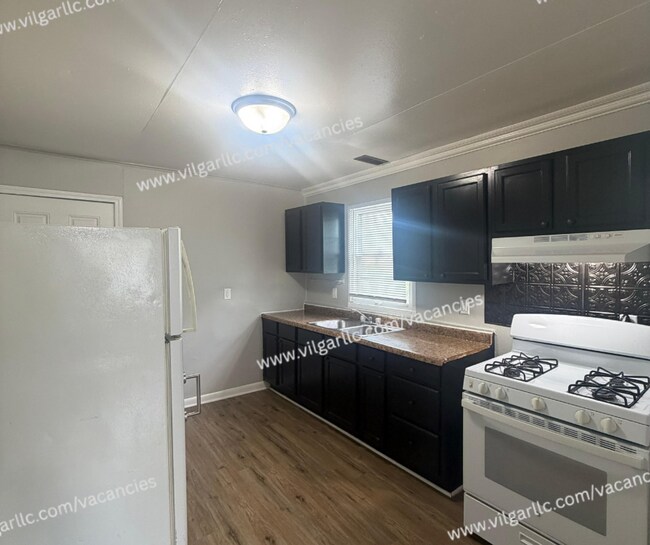 Building Photo - 4049 Tennessee St