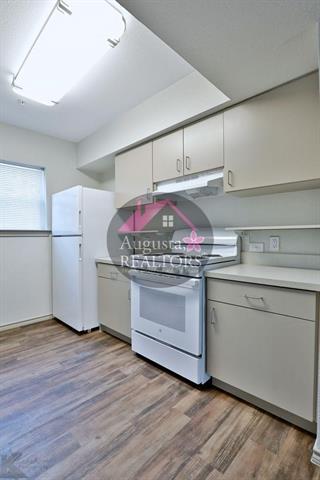 Building Photo - 2800 Sayles Blvd