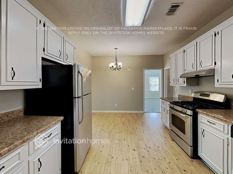 Building Photo - 2111 Prospect Rd